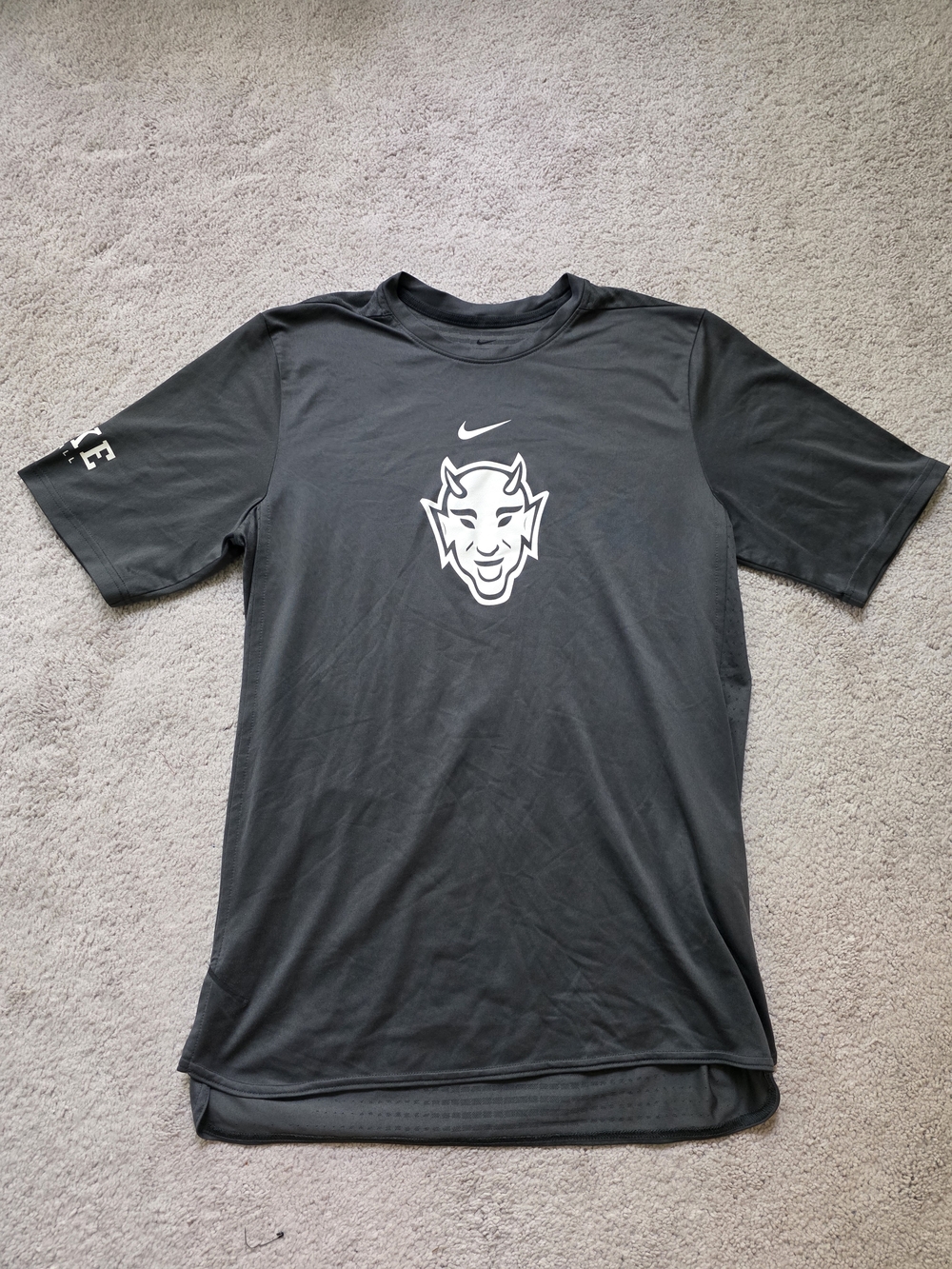 DUKE TEAM ISSUED Nike Grey Short-Sleeve Performance Tee with White Demon Logo